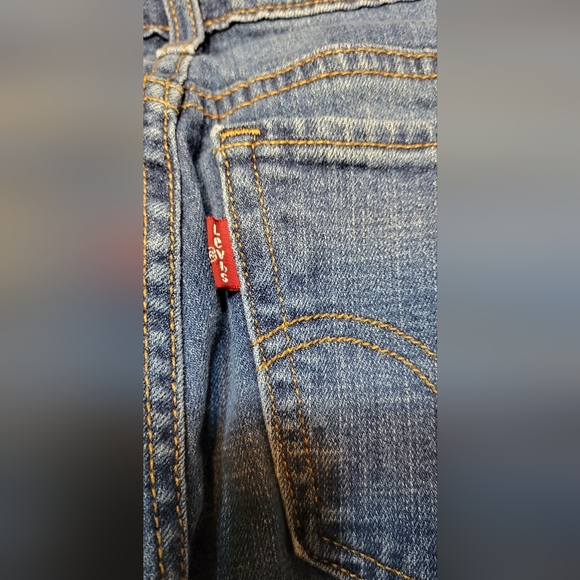 Levi's 415 Medium Rise Skinny Jean - Picture 4 of 5